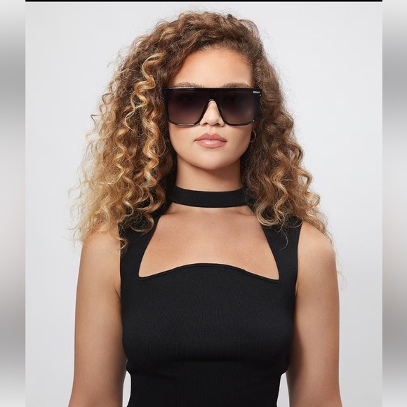 *NWT* Quay Australia Unisex Nightfall Oversized 52mm Polarized Shield Sunglasses - Picture 9 of 9